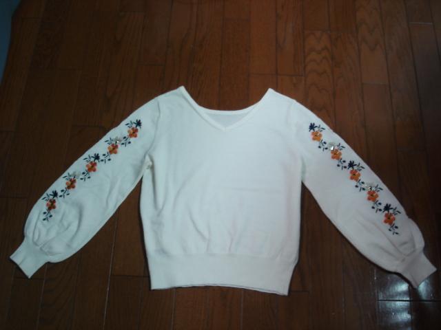 ★クイーンズコート 袖ビーズデザイン前後2wayニット★超激安! < ブランド ★クイーンズコート 袖ビーズデザイン前後2wayニット★超激安! < ブランドの