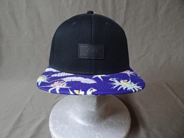 USA購入 アメカジ バンス ロゴマーク付 ツバ柄モノ キャップ < 男性ファッション  USA購入 アメカジ バンス ロゴマーク付 ツバ柄モノ キャップ  < 男性ファッションの