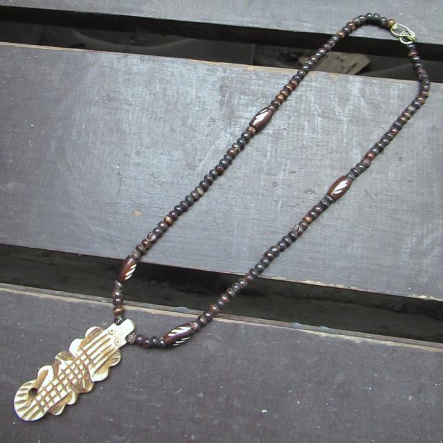 ワニ*バッファローボーン*ビーズネックレス < 女性アクセサリー/時計 ワニ*バッファローボーン*ビーズネックレス < 女性アクセサリー/時計の