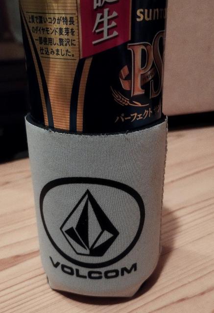 VOLCOM ノベルティ ペットボトルカバー 缶ホルダー < ホビー  VOLCOM ノベルティ ペットボトルカバー 缶ホルダー < ホビーの