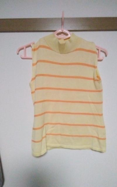 黄色のニットタンクトップ < 女性ファッション  黄色のニットタンクトップ  < 女性ファッションの