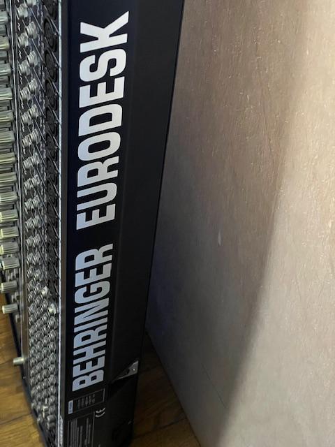 BEHRINGER EURODESK MX3282A�@�W�����N�@ �� �z�r�[�� 