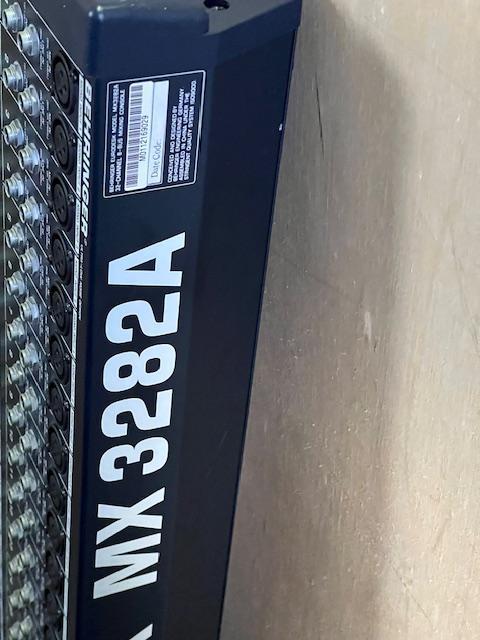 BEHRINGER EURODESK MX3282A�@�W�����N�@ �� �z�r�[�� 