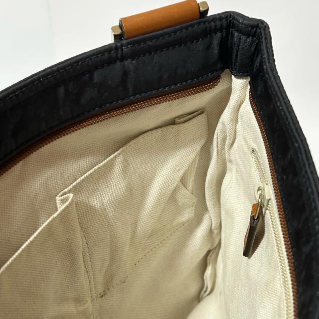 GUCCI GG�L�����o�X �V�F���[ �V�����_�[�o�b�O �u���E�� �u���b�N �� �u�����h�� 