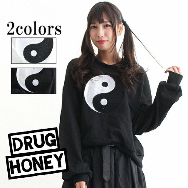 Drug honey【ユニセックス】勾玉刺繍トレーナー/黒 < ブランド  Drug honey【ユニセックス】勾玉刺繍トレーナー/黒  < ブランドの
