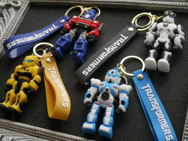 新品 トランスフォーマー フィギュアマスコット キーホルダー バッグチャーム 4個セット < ホビー  新品 トランスフォーマー フィギュアマスコット キーホルダー バッグチャーム 4個セット < ホビーの