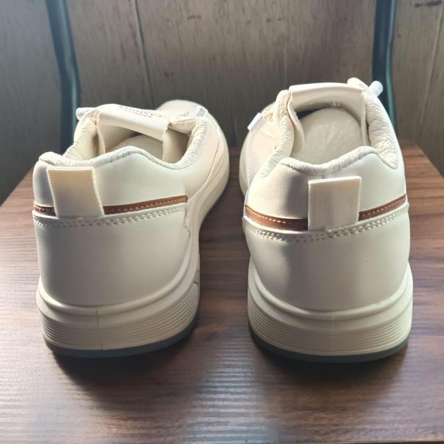 新品 25cm レディース スニーカー ホワイト シューズ 靴 男女兼用 < 女性ファッション  新品 25cm レディース スニーカー ホワイト シューズ 靴 男女兼用 < 女性ファッションの