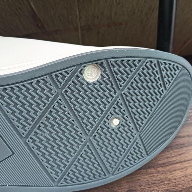 新品 25cm レディース スニーカー ホワイト シューズ 靴 男女兼用 < 女性ファッション  新品 25cm レディース スニーカー ホワイト シューズ 靴 男女兼用 < 女性ファッションの