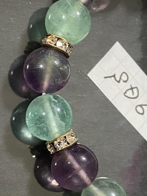 天然石フローライトのブレスレット < 女性アクセサリー/時計 天然石フローライトのブレスレット < 女性アクセサリー/時計の