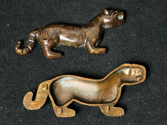 中国古美術 秦代スタイル 青銅 虎符 兵符 銘文 刻印 2分割 重さ約64.5g 骨董品 兵権 銘文入り 時代物 銅製 戦国 秦 < ホビー 中国古美術 秦代スタイル 青銅 虎符 兵符 銘文 刻印 2分割 重さ約64.5g 骨董品 兵権 銘文入り 時代物 銅製 戦国 秦 < ホビーの