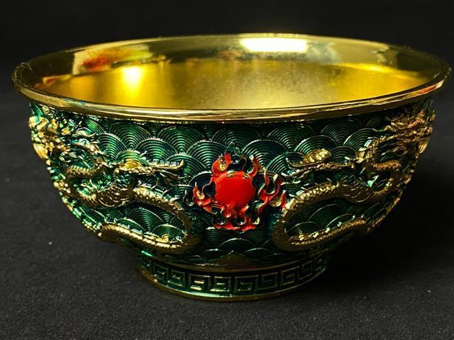 【聚宝】乾隆年製 刻印 金龍浮き彫り 龍紋 碗 鍍金 中国美術 古美術 唐物 骨董品 豪華 縁起物 翡翠緑 茶道具 浮彫 龍紋碗 < インテリア/ライフ 【聚宝】乾隆年製 刻印 金龍浮き彫り 龍紋 碗 鍍金 中国美術 古美術 唐物 骨董品 豪華 縁起物 翡翠緑 茶道具 浮彫 龍紋碗 < インテリア/ライフの