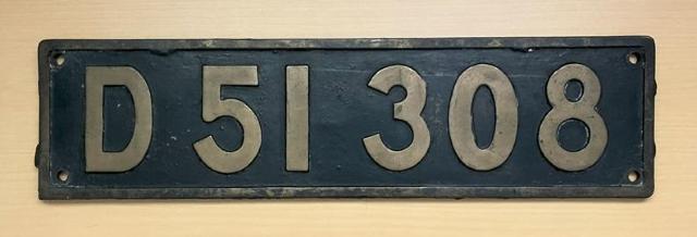 �󏭁I�M�[�X���G�W�F�N�^�[���˂𑕔����Ă����c�T�P�R�O�W�����v���[�g  �� �z�r�[�� 