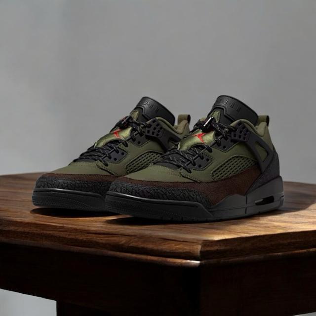 ��JORDAN �X�p�C�W�[�N LOW��  �� �u�����h�� 