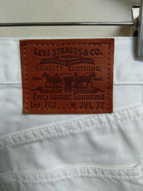 LEVI'S 702 W28 L32 ホワイトジーンズ < ブランド LEVI'S 702 W28 L32 ホワイトジーンズ < ブランドの