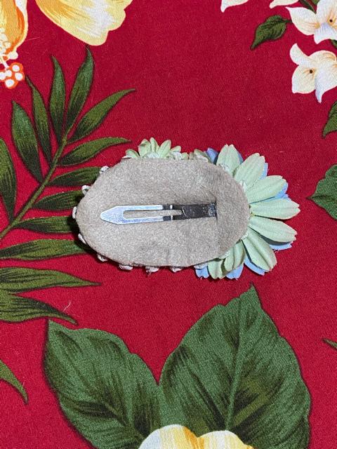 新品未使用☆可愛いお花のヘアアクセ☆ < 女性アクセサリー/時計  新品未使用☆可愛いお花のヘアアクセ☆ < 女性アクセサリー/時計の