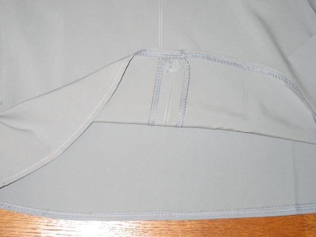 未使用タグ付☆パールモチーフ*Vネック長袖トップス*ブルー系 < 女性ファッション  未使用タグ付☆パールモチーフ*Vネック長袖トップス*ブルー系 < 女性ファッションの