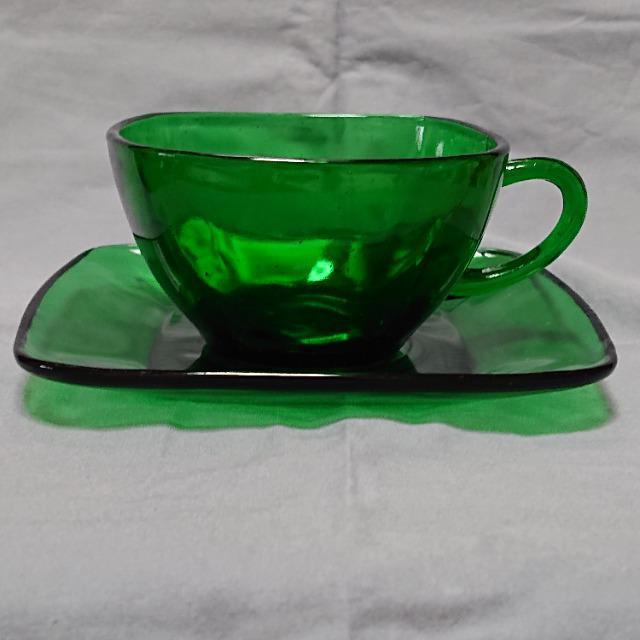 ☆当時物☆ファイヤーキング☆アンカーホッキング☆フォレストグリーンチャーム☆カップ&ソーサー☆1950−1956☆ < インテリア/ライフ  ☆当時物☆ファイヤーキング☆アンカーホッキング☆フォレストグリーンチャーム☆カップ&ソーサー☆1950−1956☆ < インテリア/ライフの