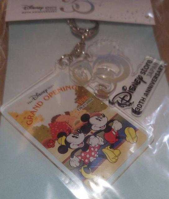 ディズニーストア30周年ポップアップミュージアム岡山限定 ミッキー&ミニー アクリルキーホルダー ステッカー < アニメ/コミック/キャラクター ディズニーストア30周年ポップアップミュージアム岡山限定 ミッキー&ミニー アクリルキーホルダー ステッカー < アニメ/コミック/キャラクターの