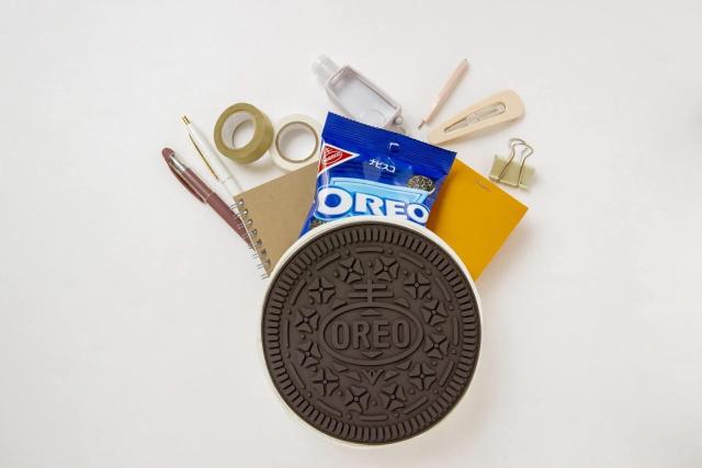 オレオ OREOクッキー型ポーチBOOK < 女性ファッション  オレオ OREOクッキー型ポーチBOOK < 女性ファッションの