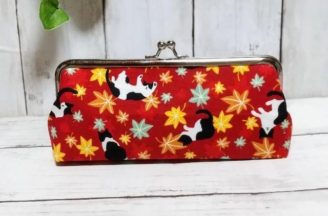 和柄 紅葉 猫 角型がま口 メガネケース ペンケース 小物入れ 多目的ポーチ < 女性ファッション 和柄 紅葉 猫 角型がま口 メガネケース ペンケース 小物入れ 多目的ポーチ < 女性ファッションの
