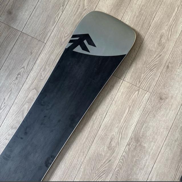 �X�m�[�{�[�h �� GLAY SNOWBOARDS 24 �[25�N���f�� �� ���W���[/�X�|�[�c�� 