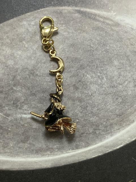 ハンドメイド マスクチャーム 魔女 < 女性ファッション  ハンドメイド マスクチャーム 魔女  < 女性ファッションの