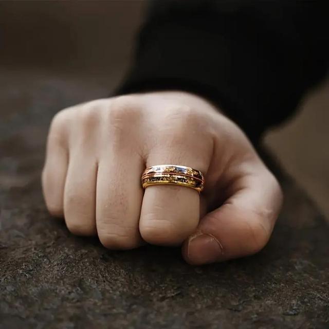 超お買い得490円★ギター弦メンズゴールドエンゲージメント、ステンレススチールリング USAサイズ12(日本サイズ26号) < 男性アクセサリー/時計  超お買い得490円★ギター弦メンズゴールドエンゲージメント、ステンレススチールリング USAサイズ12(日本サイズ26号) < 男性アクセサリー/時計の