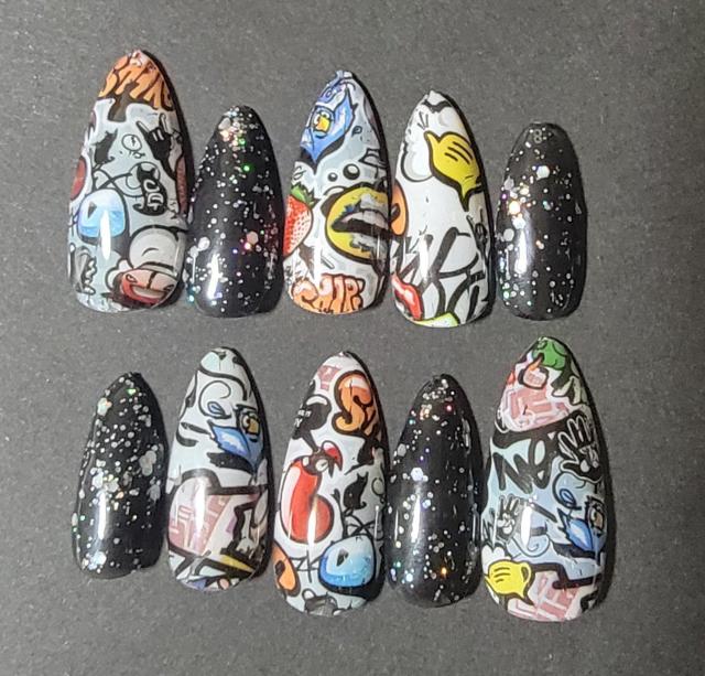 �O���t�B�b�N�f�U�C���l�C���`�b�v  �� ����/�R�X��/�l�C���� 