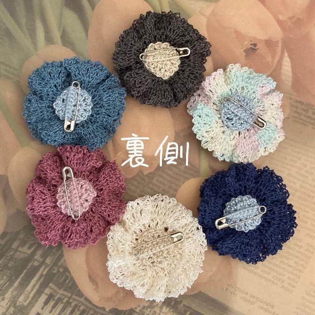 ハンドメイド レース編み フリルのお花ブローチ < 女性ファッション  ハンドメイド レース編み フリルのお花ブローチ < 女性ファッションの
