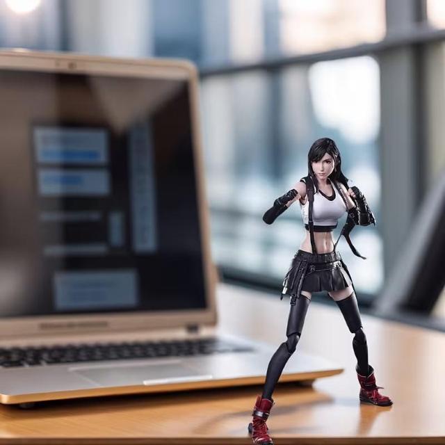 1 / 2完成品塗装済み動くアニメアクションフィギュアFFファイナルファンタジーティファ < ホビー 1 / 2完成品塗装済み動くアニメアクションフィギュアFFファイナルファンタジーティファ < ホビーの