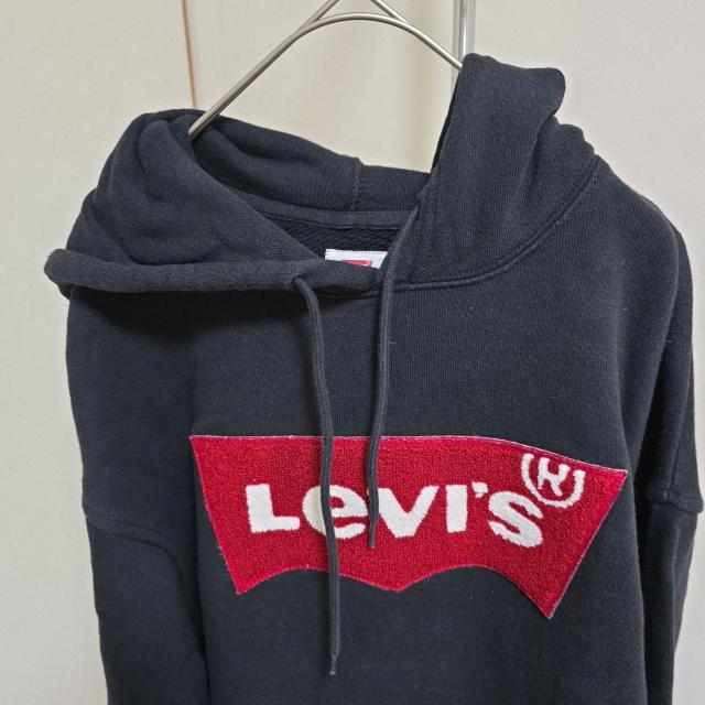 LEVIS�@���[�o�C�X ���S�p�[�J�[�@Levi's �u���b�N S�T�C�Y143 �� �u�����h�� 