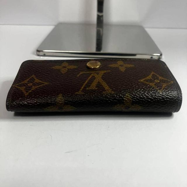 ルイヴィトン Louis Vuitton モノグラム ミュルティクレ4 キーケース < ブランド ルイヴィトン Louis Vuitton モノグラム ミュルティクレ4 キーケース < ブランドの