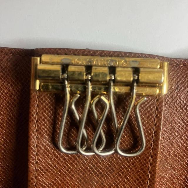 ルイヴィトン Louis Vuitton モノグラム ミュルティクレ4 キーケース < ブランド ルイヴィトン Louis Vuitton モノグラム ミュルティクレ4 キーケース < ブランドの