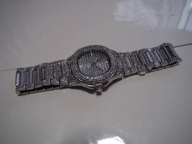 超豪華! HIPHOP ラッパー ブリング腕時計 (シルバー)新品!。 < 男性アクセサリー/時計  超豪華! HIPHOP ラッパー ブリング腕時計 (シルバー)新品!。 < 男性アクセサリー/時計の