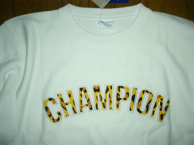 新品 Champion チャンピオン アーチロゴ スウェット M 白 アニマル柄LOGO 迷彩 リバースウィーブ < ブランド  新品 Champion チャンピオン アーチロゴ スウェット M 白 アニマル柄LOGO 迷彩 リバースウィーブ < ブランドの