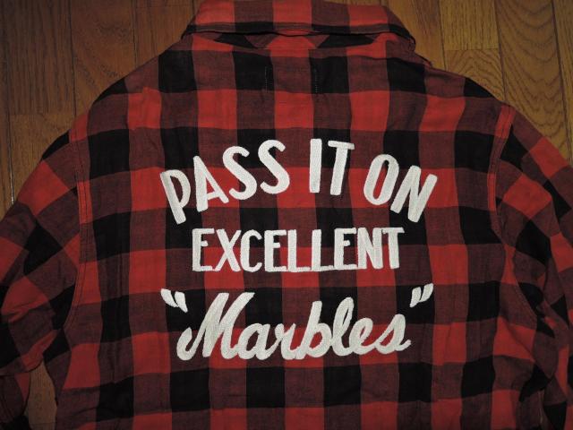 MARBLES マーブルズ 背ロゴ チェックシャツ M 赤黒 刺繍 ステッチ 長袖 TMT < ブランド  MARBLES マーブルズ 背ロゴ チェックシャツ M 赤黒 刺繍 ステッチ 長袖 TMT < ブランドの
