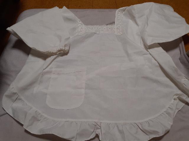 白いエプロン多少汚れあり < インテリア/ライフ  白いエプロン多少汚れあり  < インテリア/ライフの