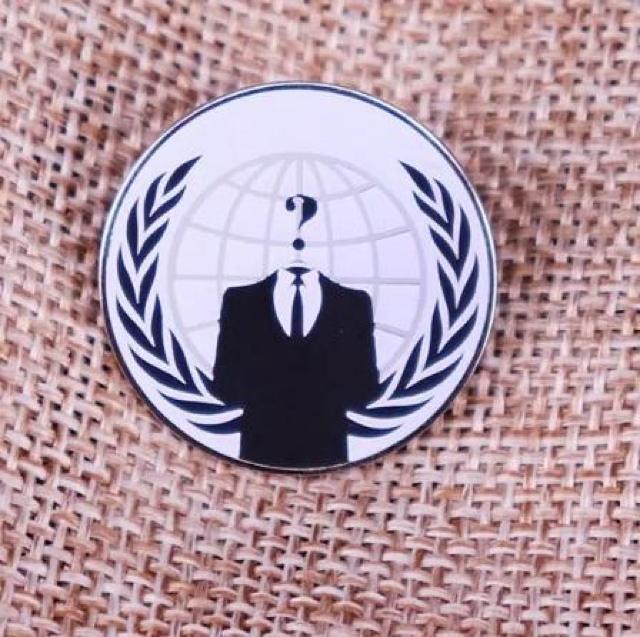 新品 アノニマス ピンブローチ ピンバッジ ピンズ < 男性アクセサリー/時計  新品 アノニマス ピンブローチ ピンバッジ ピンズ  < 男性アクセサリー/時計の