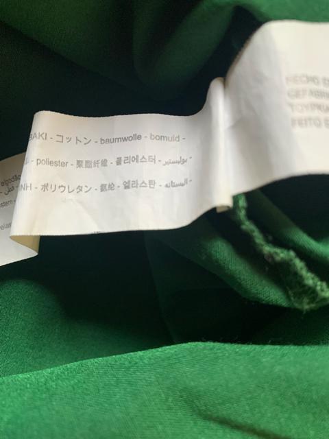 ZARA ΃s[X@U@TCYS   uh 