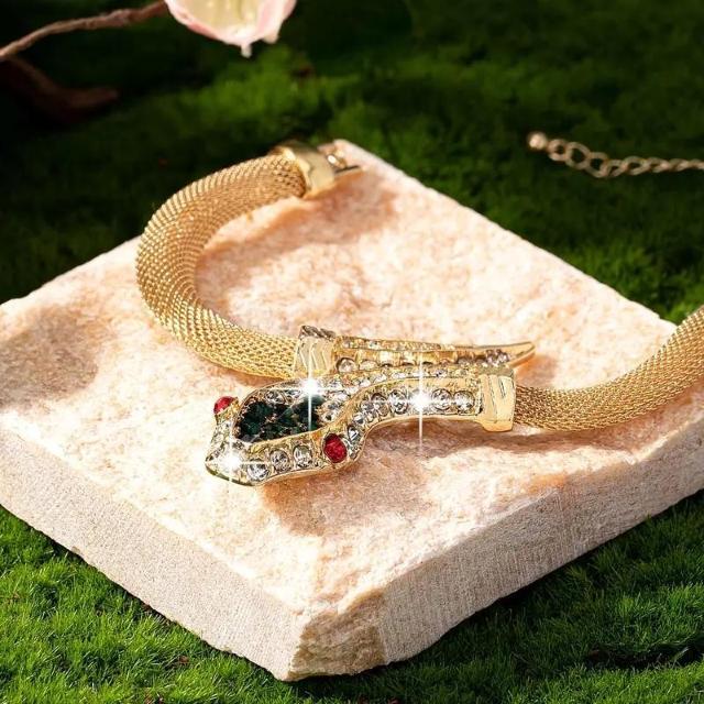 Xi690~GKgȃCXg[΂߂ꂽXl[NuXbg@S[h