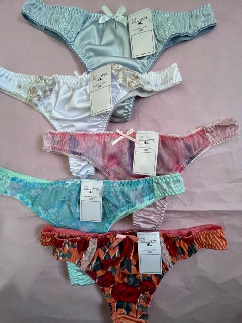 4Lサイズ!5枚セット!光沢ツルツル素材!シフォン使いあり!高貴品格!色とりどり!エレガント!Tバックショーツ!No.翠2 < 女性ファッション  4Lサイズ!5枚セット!光沢ツルツル素材!シフォン使いあり!高貴品格!色とりどり!エレガント!Tバックショーツ!No.翠2  < 女性ファッションの