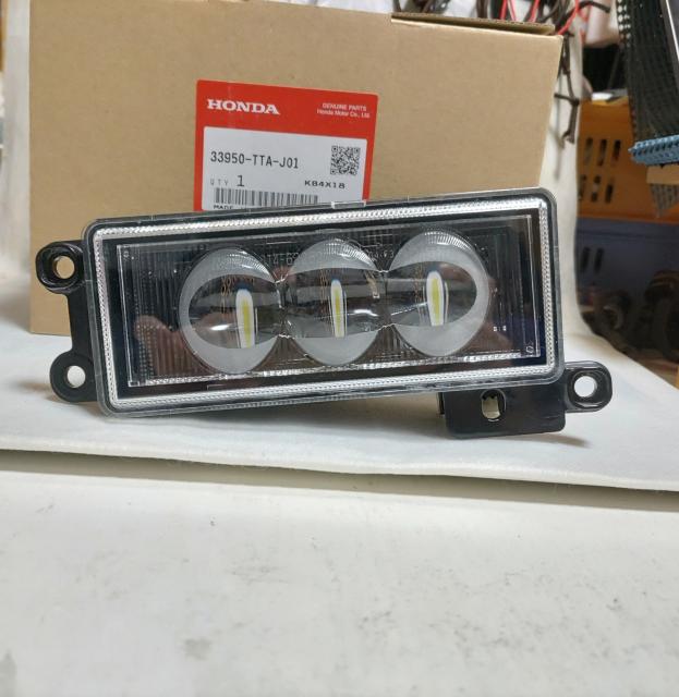 ※ホンダ「Nbox」JF3 JF4純正左フォグランプ品番33950TTAJ01 < 自動車/バイク ※ホンダ「Nbox」JF3 JF4純正左フォグランプ品番33950TTAJ01 < 自動車/バイク