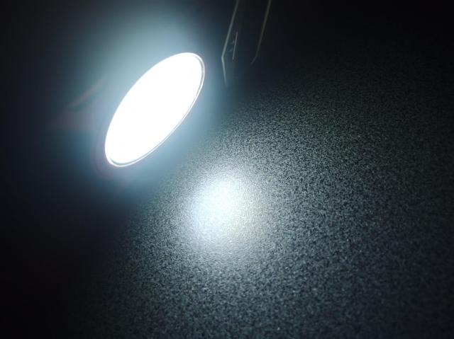 FOSSiBOT F102  Ɠd/AV 