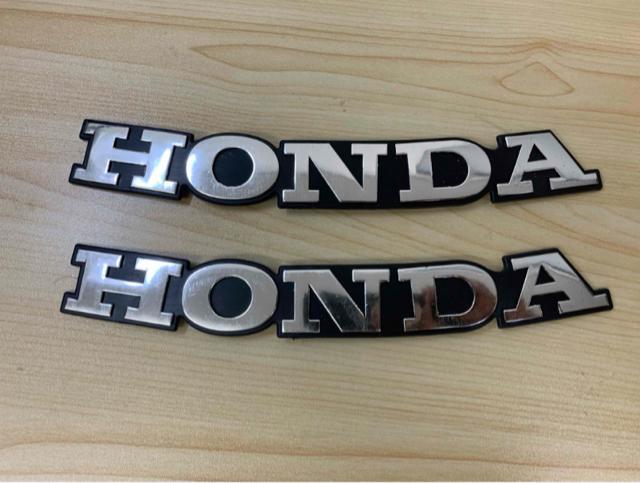 HONDA CB400 湾曲 エンブレム 旧車 昭和レトロ チャンプロード デコ アクセサリバイク < 自動車/バイク HONDA CB400 湾曲 エンブレム 旧車 昭和レトロ チャンプロード デコ アクセサリバイク < 自動車/バイク