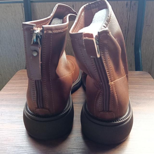 新品 23cm レディース ブーツ ブラウン 厚底 シューズ ショートブーツ < 女性ファッション  新品 23cm レディース ブーツ ブラウン 厚底 シューズ ショートブーツ < 女性ファッションの