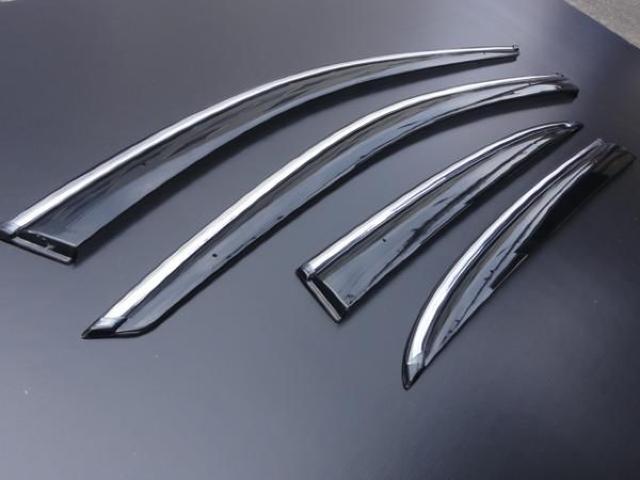 SrXt􃁃bLC hAoCU[ vW[ 207 5DR  /oCN