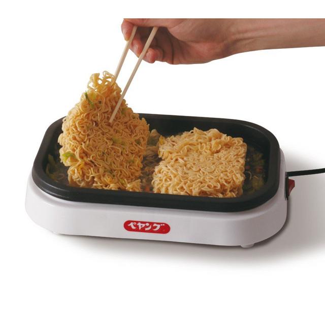 焼きペヤングメーカー マルカ食品監修 ホットプレート やきそば < 家電/AV  焼きペヤングメーカー マルカ食品監修 ホットプレート やきそば < 家電/AVの