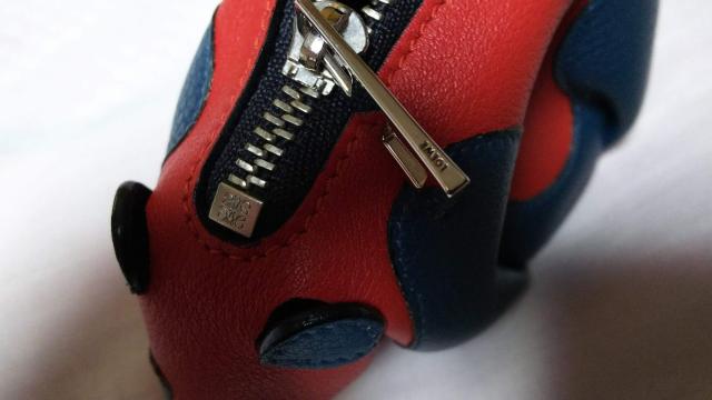 正規未 ロエベ パンダ フルレザーコインケース 赤×青 小銭入れ 財布 アニマル 11×7×6 小物入れ〇ポーチ 虜になる存在感! < ブランド 正規未 ロエベ パンダ フルレザーコインケース 赤×青 小銭入れ 財布 アニマル 11×7×6 小物入れ〇ポーチ 虜になる存在感! < ブランドの