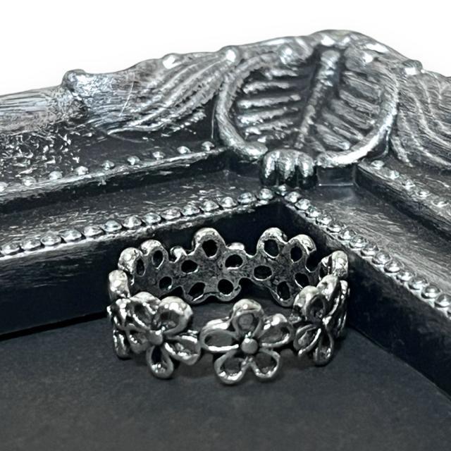 【新品/12号】透かしフラワーデザインリング < 女性アクセサリー/時計  【新品/12号】透かしフラワーデザインリング < 女性アクセサリー/時計の