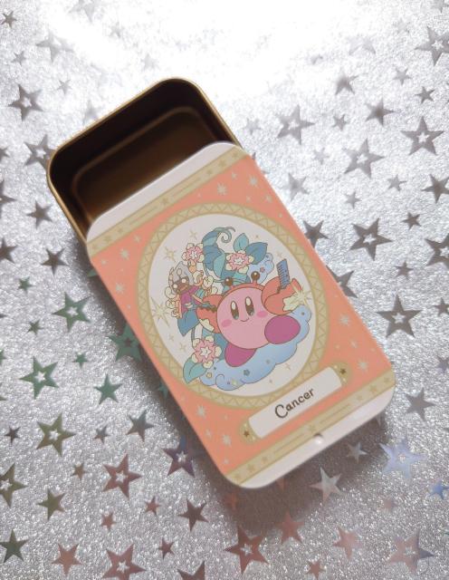 新品 任天堂 星のカービィ 缶ラムネ 星座コレクション スライド缶 缶ケース 小物入れ かに座 蟹座 Cancer < ホビー  新品 任天堂 星のカービィ 缶ラムネ 星座コレクション スライド缶 缶ケース 小物入れ かに座 蟹座 Cancer < ホビーの